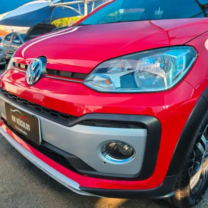 VOLKSWAGEN-CROSS UP-2018