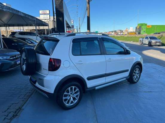 VOLKSWAGEN-CROSSFOX-1.6 MI FLEX 8V 4P AUTOMATIZADO VOLKSWAGEN-CROSSFOX-2012