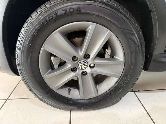 VOLKSWAGEN-CROSSFOX-1.6 MI FLEX 8V 4P MANUAL VOLKSWAGEN-CROSSFOX-2011