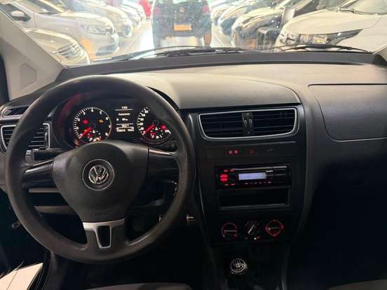 VOLKSWAGEN-CROSSFOX-1.6 MI FLEX 8V 4P MANUAL VOLKSWAGEN-CROSSFOX-2011