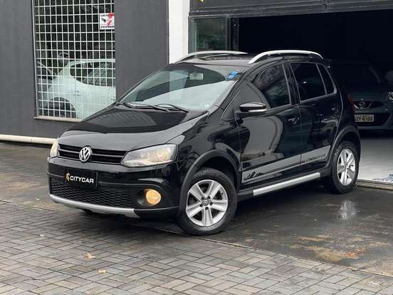 VOLKSWAGEN-CROSSFOX-2010