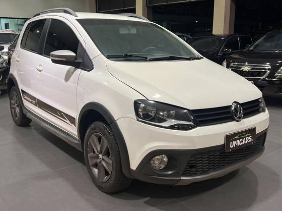 VOLKSWAGEN CROSSFOX 1.6 MI FLEX 8V 4P MANUAL