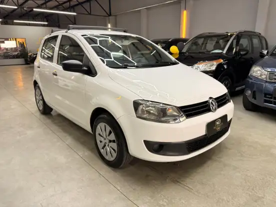 VOLKSWAGEN-FOX-2012