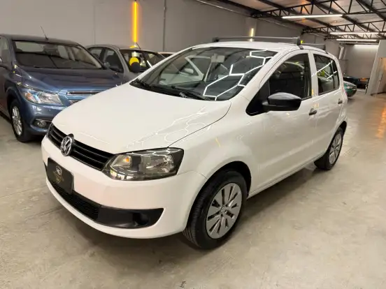 VOLKSWAGEN-FOX-2012
