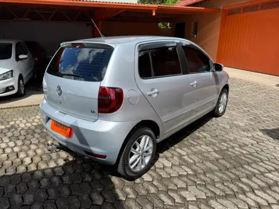 VOLKSWAGEN-FOX-2013