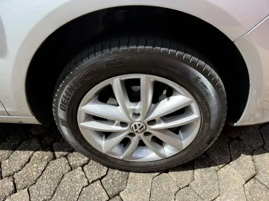 VOLKSWAGEN-FOX-1.6 MI 8V FLEX 4P MANUAL VOLKSWAGEN-FOX-2013