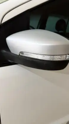 VOLKSWAGEN-FOX-2013
