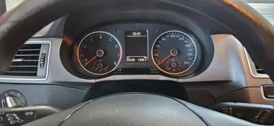VOLKSWAGEN-FOX-2018