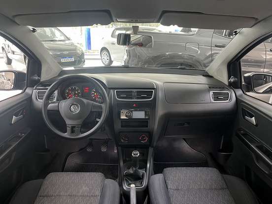 VOLKSWAGEN-FOX-1.0 MI 8V FLEX 4P MANUAL VOLKSWAGEN-FOX-2012