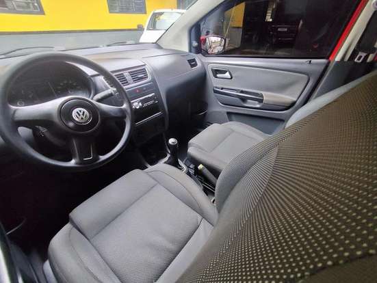 VOLKSWAGEN-FOX-1.0 MI 8V FLEX 4P MANUAL VOLKSWAGEN-FOX-2011