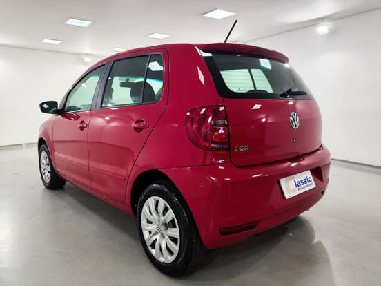 VOLKSWAGEN-FOX-2012