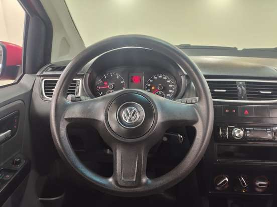 VOLKSWAGEN-FOX-2012
