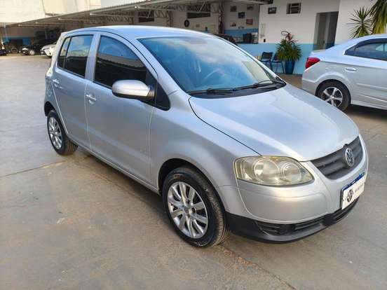 VOLKSWAGEN-FOX-2009