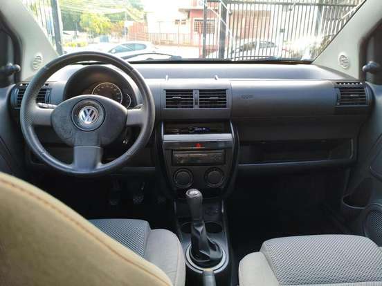 VOLKSWAGEN-FOX-2009