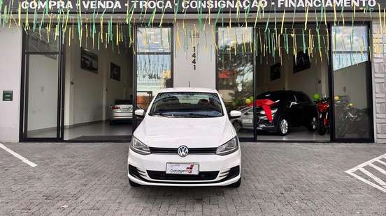 VOLKSWAGEN-FOX-1.0 MPI TRENDLINE 12V FLEX 4P MANUAL VOLKSWAGEN-FOX-2015