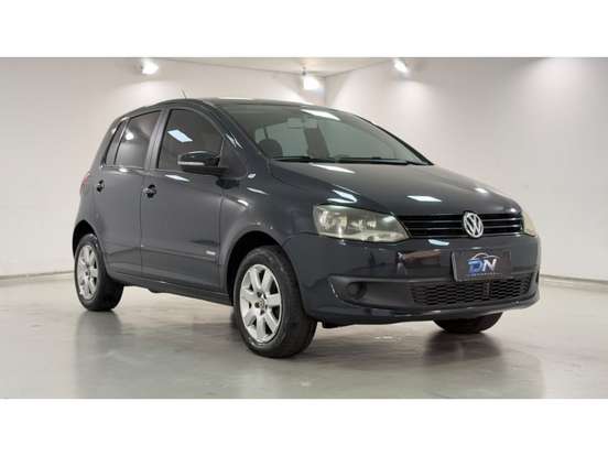 VOLKSWAGEN-FOX-2014