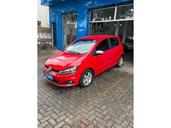 VOLKSWAGEN-FOX-2016