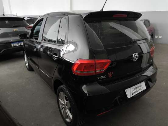 VOLKSWAGEN-FOX-1.6 MSI COMFORTLINE 8V FLEX 4P MANUAL VOLKSWAGEN-FOX-2017