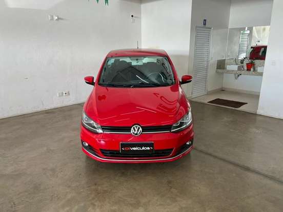 VOLKSWAGEN-FOX-2018