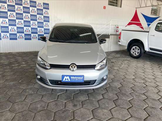VOLKSWAGEN-FOX-2020