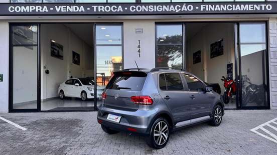 VOLKSWAGEN-FOX-2021