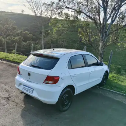 VOLKSWAGEN-GOL-2011