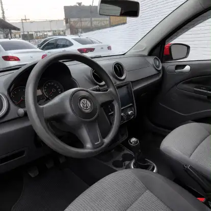 VOLKSWAGEN-GOL-2013
