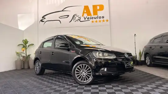 VOLKSWAGEN-GOL-2015