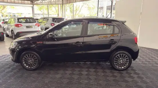 VOLKSWAGEN-GOL-1.0 MI ROCK IN RIO 8V FLEX 4P MANUAL VOLKSWAGEN-GOL-2015