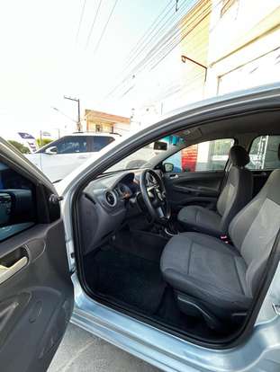 VOLKSWAGEN-GOL-2012