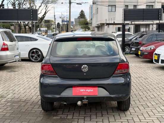 VOLKSWAGEN-GOL-2010