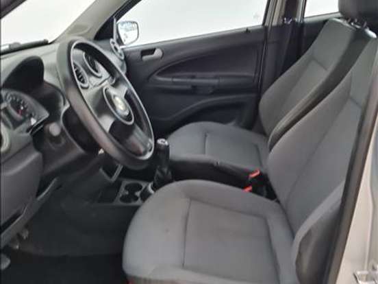 VOLKSWAGEN-GOL-1.0 MI 8V FLEX 4P MANUAL G.V VOLKSWAGEN-GOL-2010