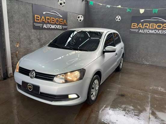VOLKSWAGEN-GOL-2015