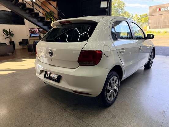 VOLKSWAGEN-GOL-2014