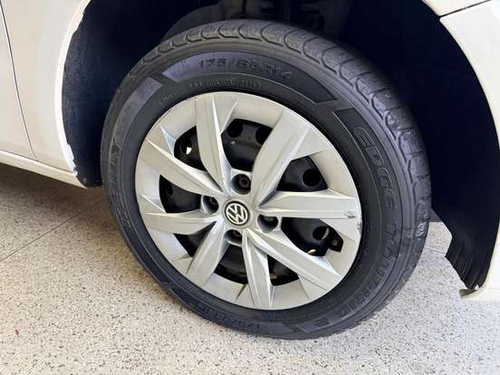 VOLKSWAGEN-GOL-2014