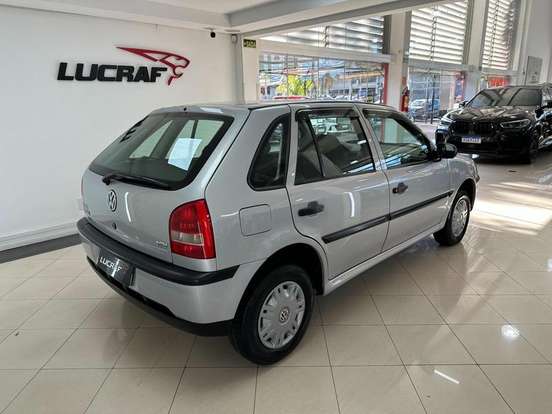 VOLKSWAGEN-GOL-2004