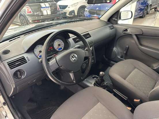 VOLKSWAGEN-GOL-1.0 MI PLUS 16V GASOLINA 4P MANUAL G.III VOLKSWAGEN-GOL-2004