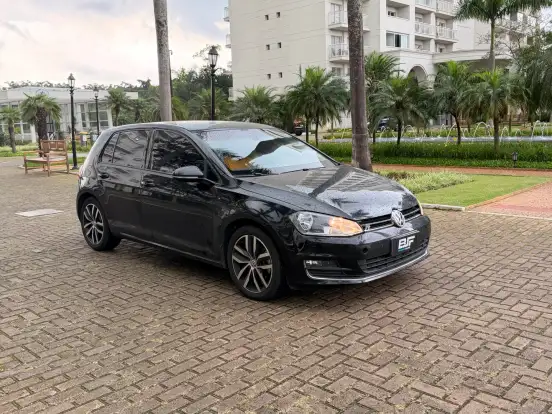 VOLKSWAGEN-GOLF-1.4 TSI HIGHLINE 16V GASOLINA 4P AUTOMÁTICO VOLKSWAGEN-GOLF-2015
