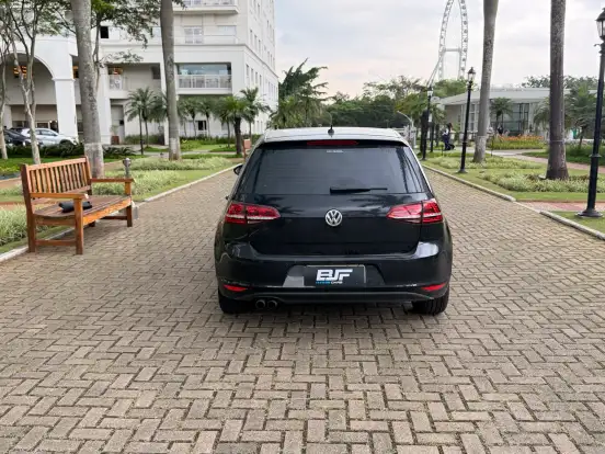 VOLKSWAGEN-GOLF-1.4 TSI HIGHLINE 16V GASOLINA 4P AUTOMÁTICO VOLKSWAGEN-GOLF-2015