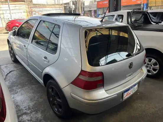 VOLKSWAGEN-GOLF-2006