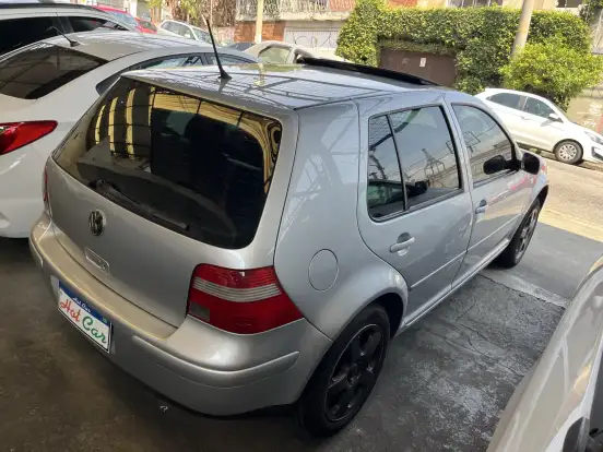 VOLKSWAGEN-GOLF-2006