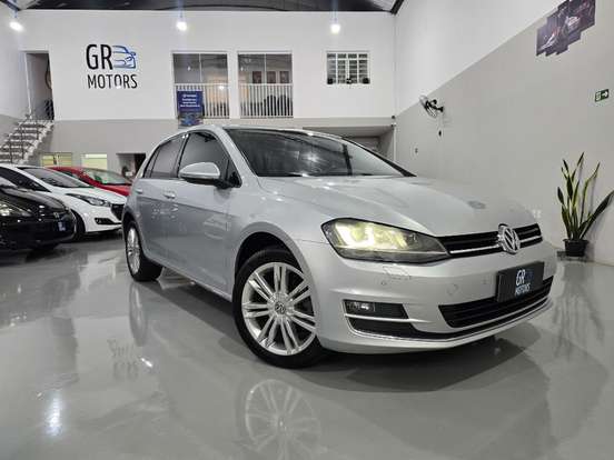 VOLKSWAGEN-GOLF-2014