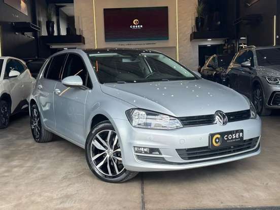 VOLKSWAGEN-GOLF-2015