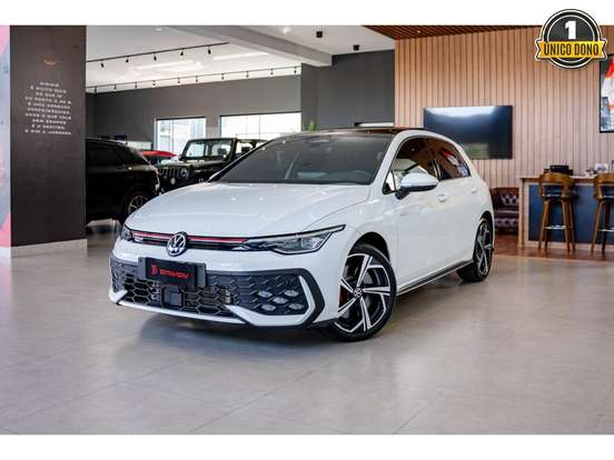 VOLKSWAGEN-GOLF-2026