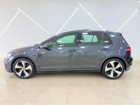 VOLKSWAGEN-GOLF-2.0 TSI GTI 16V TURBO GASOLINA 4P AUTOMÁTICO VOLKSWAGEN-GOLF-2013