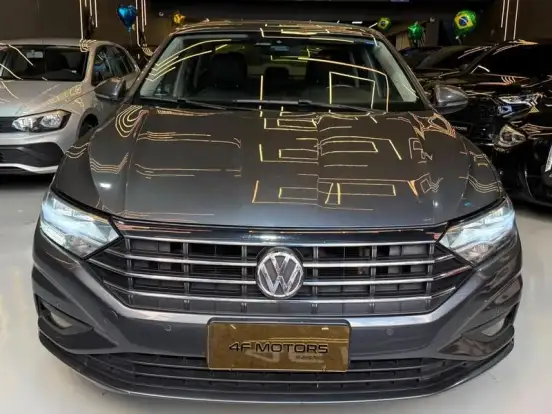 VOLKSWAGEN-JETTA-2018