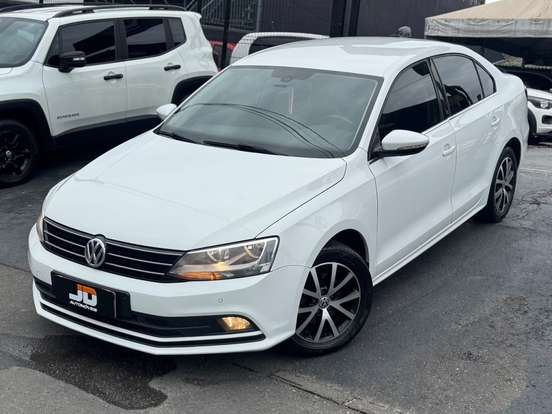 VOLKSWAGEN-JETTA-2016