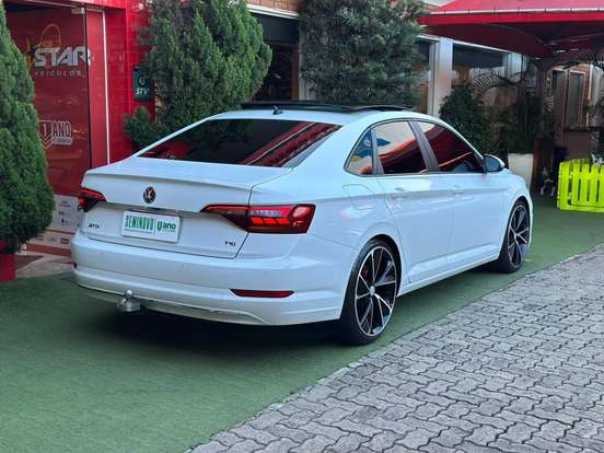 VOLKSWAGEN-JETTA-1.4 250 TSI TOTAL FLEX COMFORTLINE TIPTRONIC VOLKSWAGEN-JETTA-2018