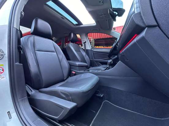 VOLKSWAGEN-JETTA-1.4 250 TSI TOTAL FLEX COMFORTLINE TIPTRONIC VOLKSWAGEN-JETTA-2018