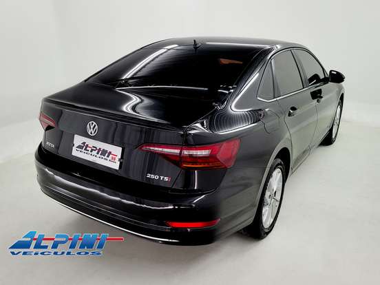 VOLKSWAGEN-JETTA-2020